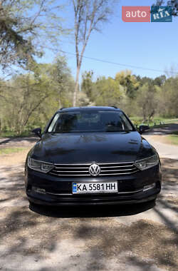 Универсал Volkswagen Passat 2017 в Киеве