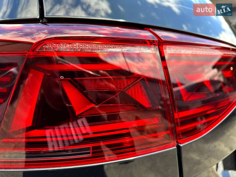 Універсал Volkswagen Passat 2021 в Дніпрі