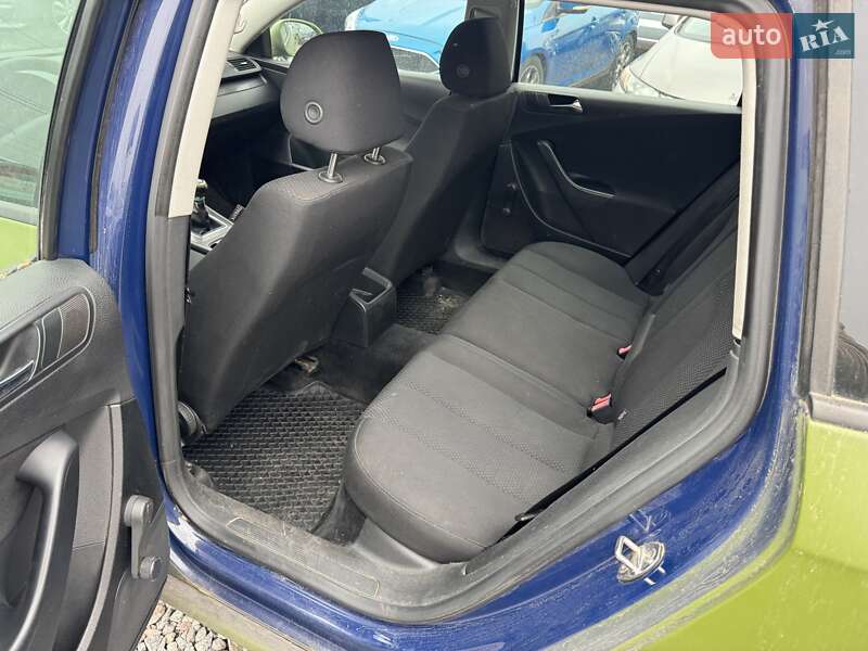 Універсал Volkswagen Passat 2006 в Києві