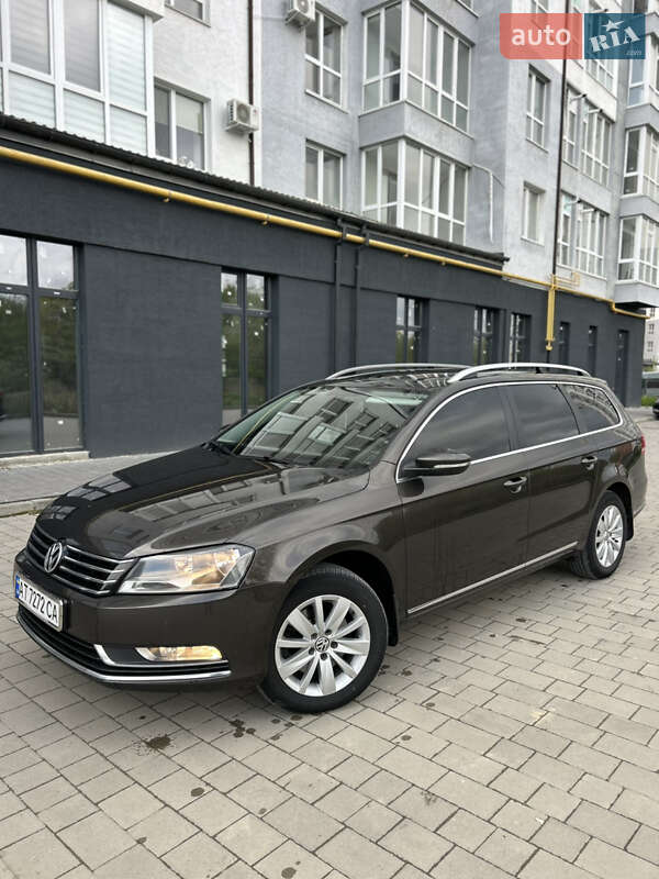 Универсал Volkswagen Passat 2013 в Ивано-Франковске