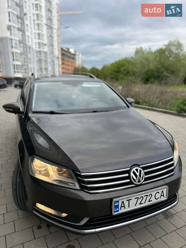 Универсал Volkswagen Passat 2013 в Ивано-Франковске