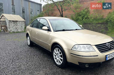 Седан Volkswagen Passat 2001 в Литине