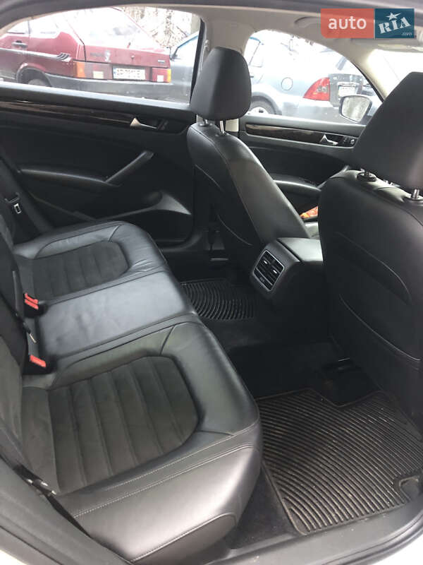 Седан Volkswagen Passat 2013 в Запорожье фото 5 Седан Volkswagen Passat 2013 в Запорожье