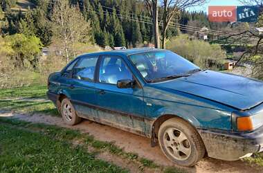 Седан Volkswagen Passat 1991 в 