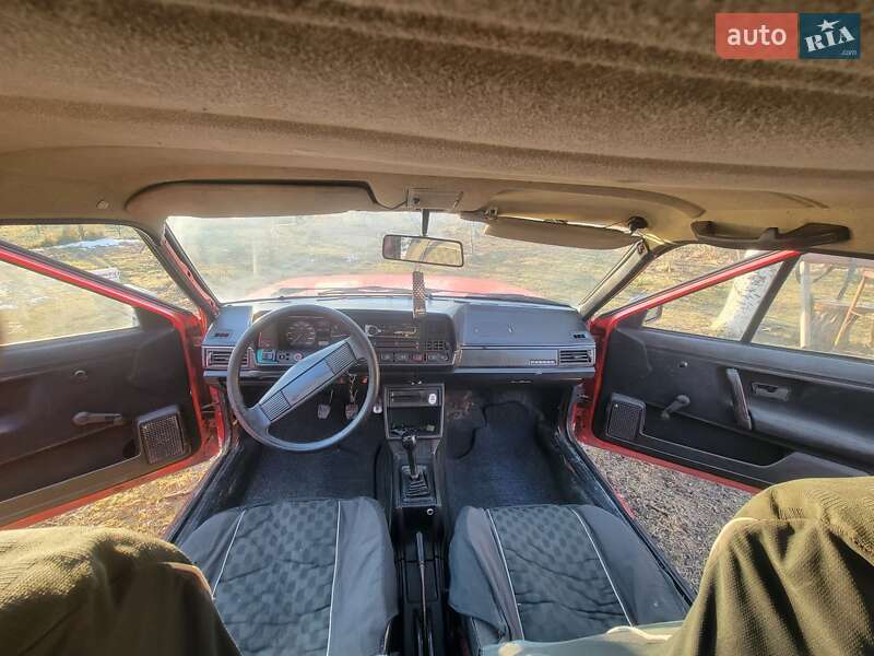 Хэтчбек Volkswagen Passat 1983 в Модричах