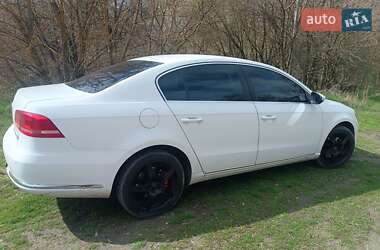Седан Volkswagen Passat 2011 в 