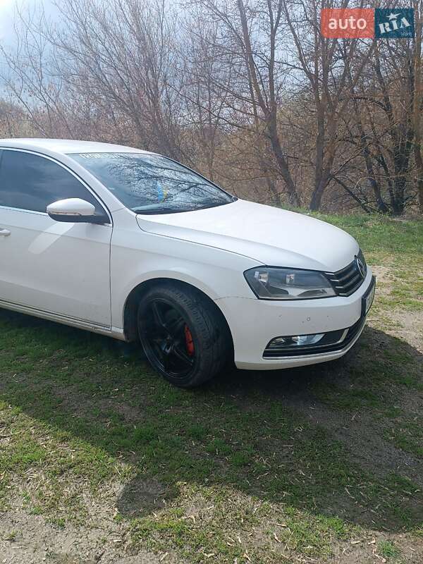 Volkswagen Passat 2011