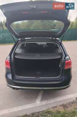 Універсал Volkswagen Passat 2013 в 