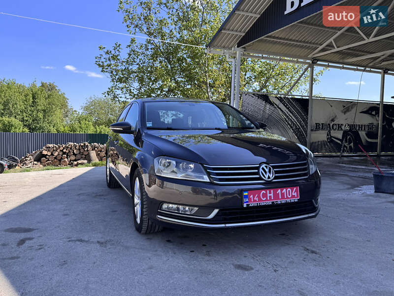 Седан Volkswagen Passat 2011 в 