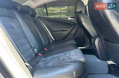 Седан Volkswagen Passat 2013 в 