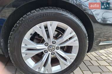 Седан Volkswagen Passat 2013 в 