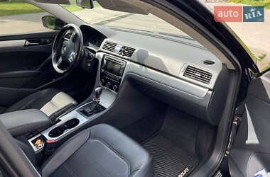 Седан Volkswagen Passat 2013 в 