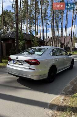 Седан Volkswagen Passat 2017 в 