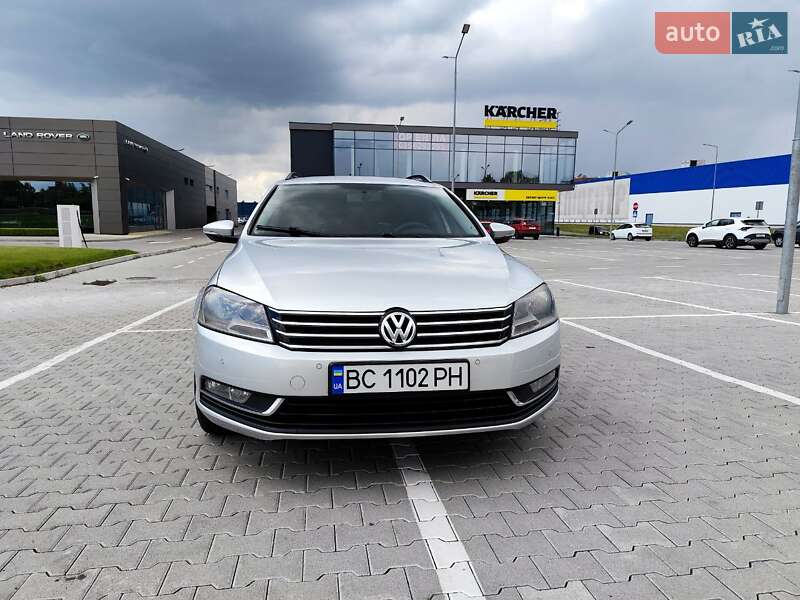 Универсал Volkswagen Passat 2012 в Львове