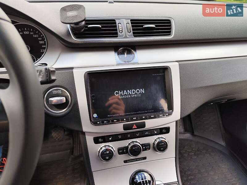 Универсал Volkswagen Passat 2012 в Львове