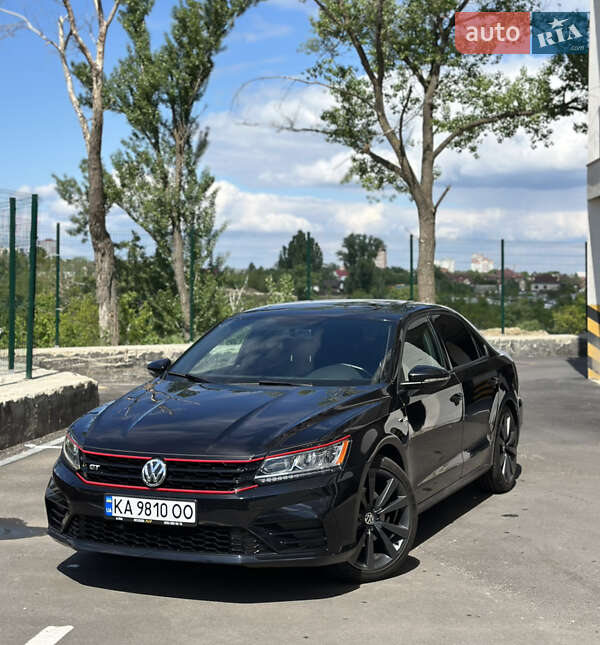 Седан Volkswagen Passat 2018 в 