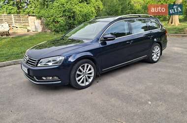 Универсал Volkswagen Passat 2012 в Жмеринке