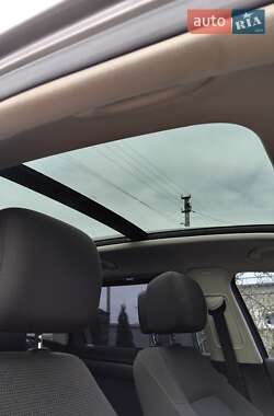 Універсал Volkswagen Passat 2011 в 