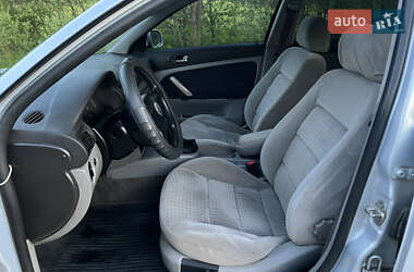 Седан Volkswagen Passat 1999 в 