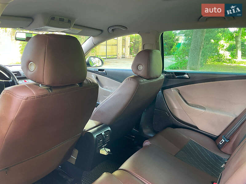Универсал Volkswagen Passat 2007 в Киеве