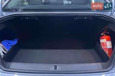 Седан Volkswagen Passat 2011 в 
