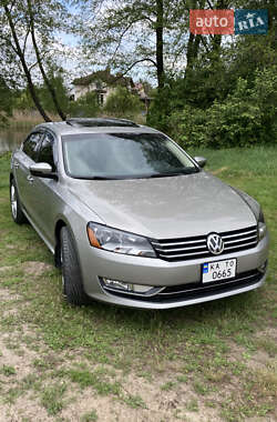 Седан Volkswagen Passat 2014 в Києві