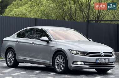 Седан Volkswagen Passat 2015 в Міжгір'ї