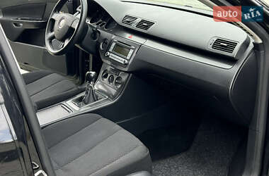 Седан Volkswagen Passat 2006 в 