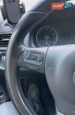 Седан Volkswagen Passat 2011 в 
