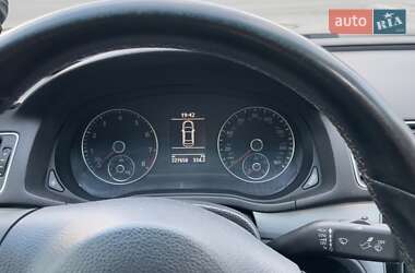 Седан Volkswagen Passat 2011 в 