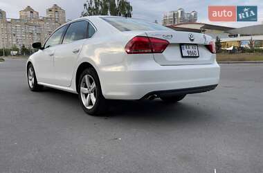 Седан Volkswagen Passat 2011 в 