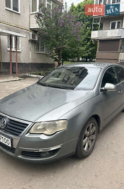Седан Volkswagen Passat 2006 в Лозовой