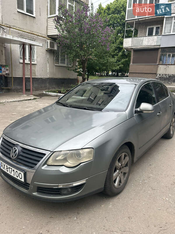 Седан Volkswagen Passat 2006 в 