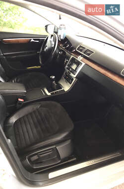 Универсал Volkswagen Passat 2011 в 