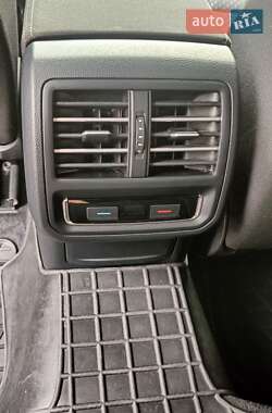 Универсал Volkswagen Passat 2014 в Киеве