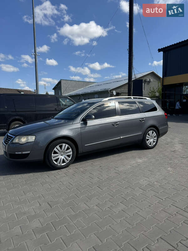 Універсал Volkswagen Passat 2006 в Млиніві