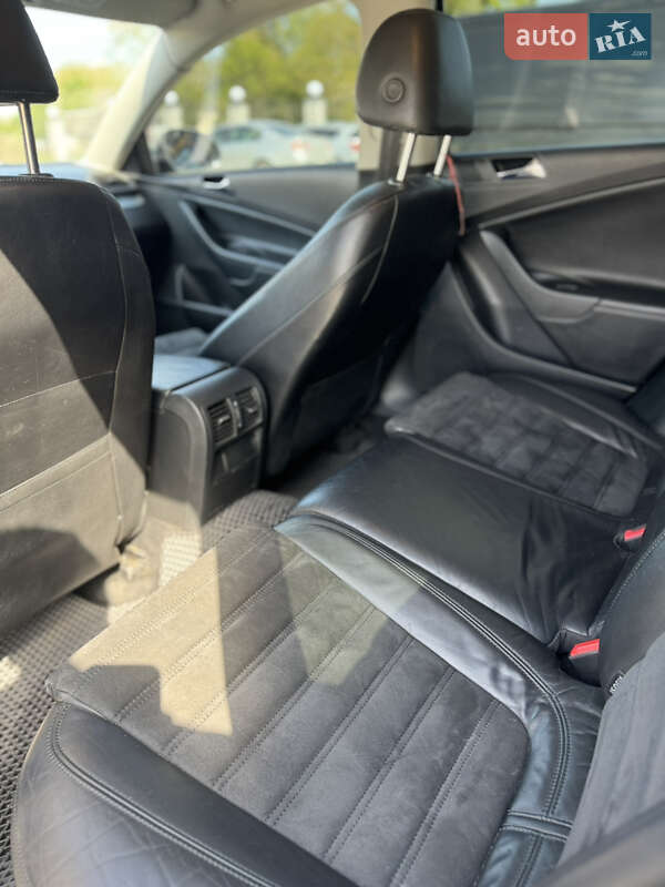 Універсал Volkswagen Passat 2006 в Млиніві