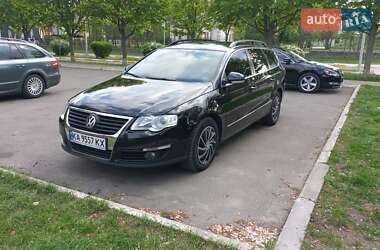 Универсал Volkswagen Passat 2006 в Буче