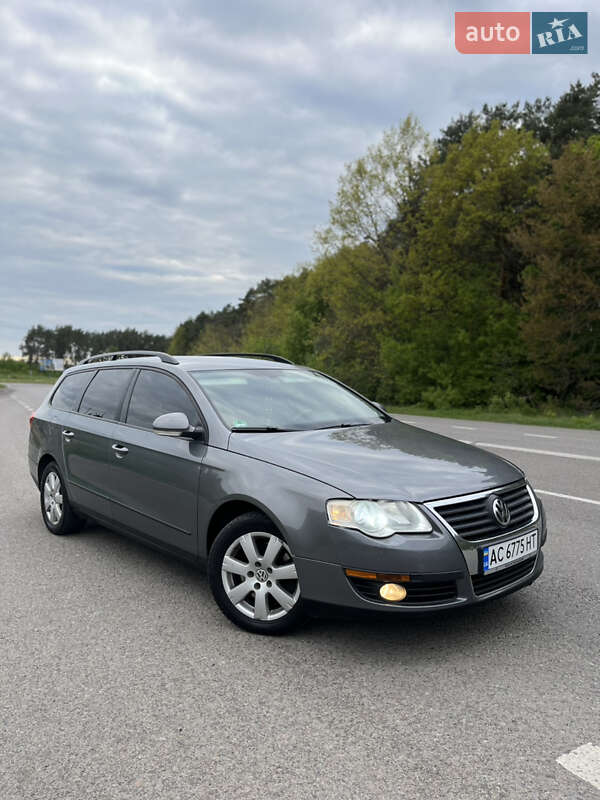 Универсал Volkswagen Passat 2008 в Луцке