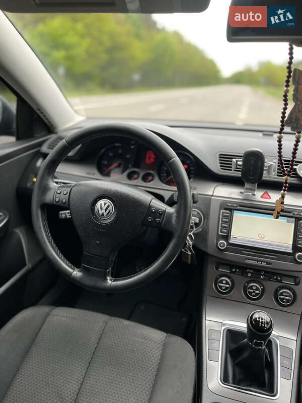 Универсал Volkswagen Passat 2008 в Луцке