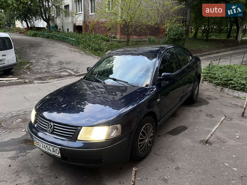 Седан Volkswagen Passat 1997 в 
