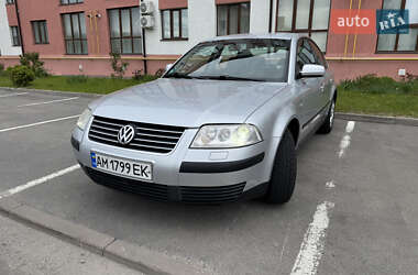 Седан Volkswagen Passat 2001 в 