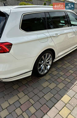Универсал Volkswagen Passat 2018 в Ровно