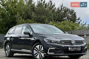 Універсал Volkswagen Passat 2021 в Луцьку