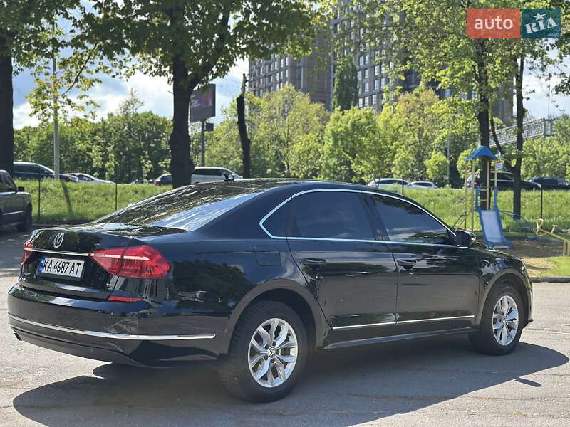 Седан Volkswagen Passat 2016 в Києві