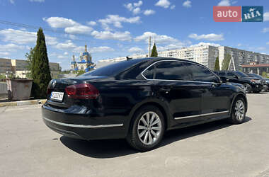 Седан Volkswagen Passat 2012 в 