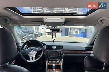 Седан Volkswagen Passat 2012 в 