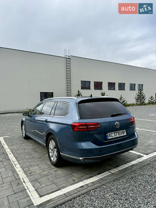 Універсал Volkswagen Passat 2015 в Луцьку