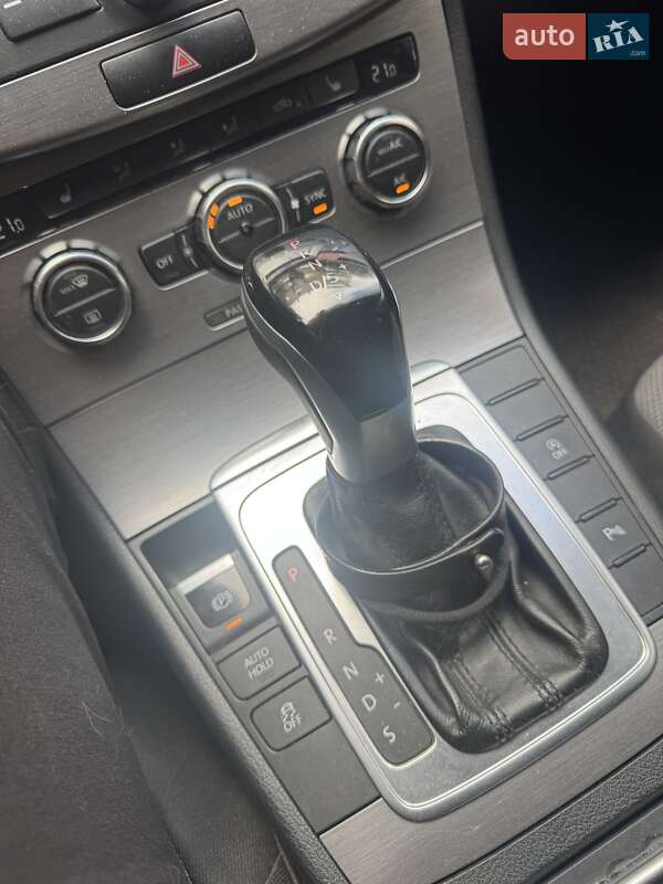 Универсал Volkswagen Passat 2013 в Борисполе