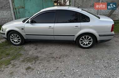 Седан Volkswagen Passat 1997 в Кам'янському